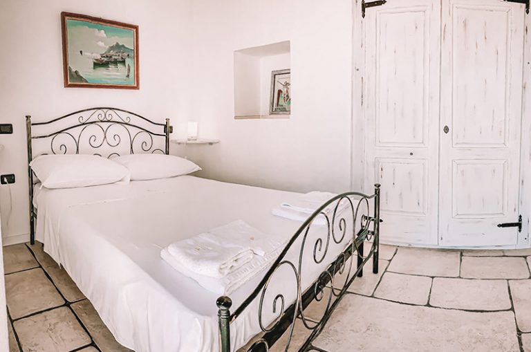 masseria-tenuta-quintino-camera-small-double-room-2